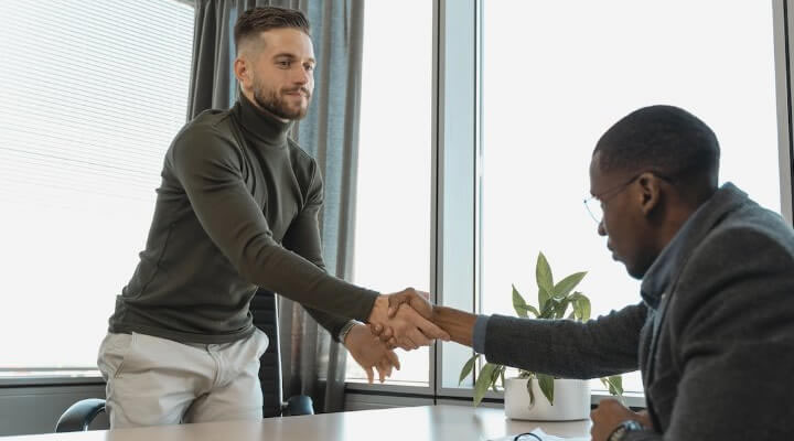 Contratar serviços contábeis de uma pessoa não habilitada é mau negócio